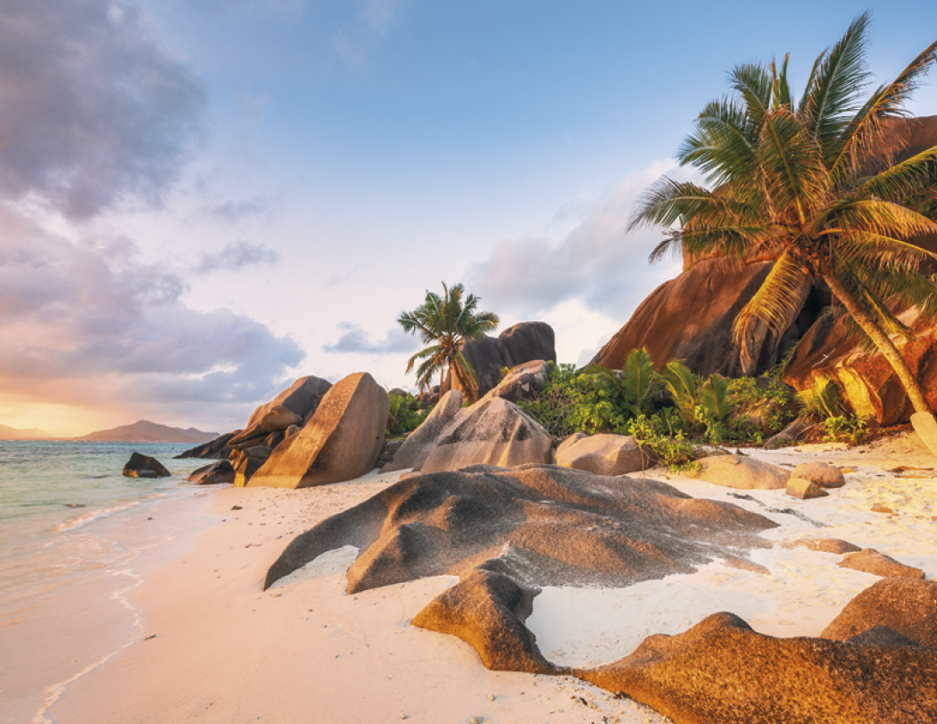 Good Value Beach Paradise Stapled Calendar-7268