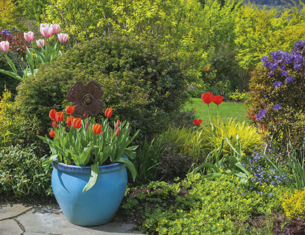 Good Value Garden Walk Stapled Calendar-7277