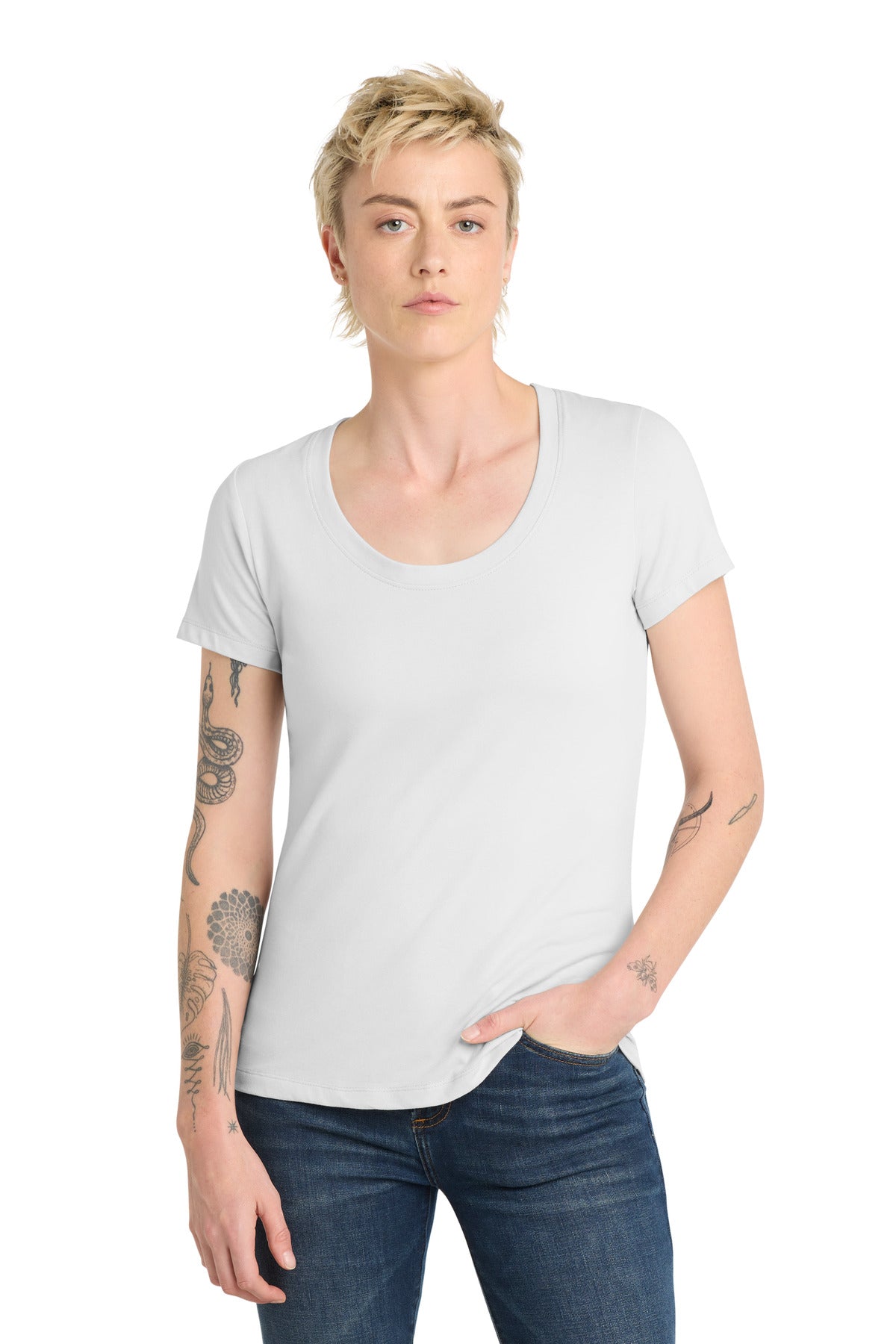 District ® Women's Flex Scoop Neck Tee