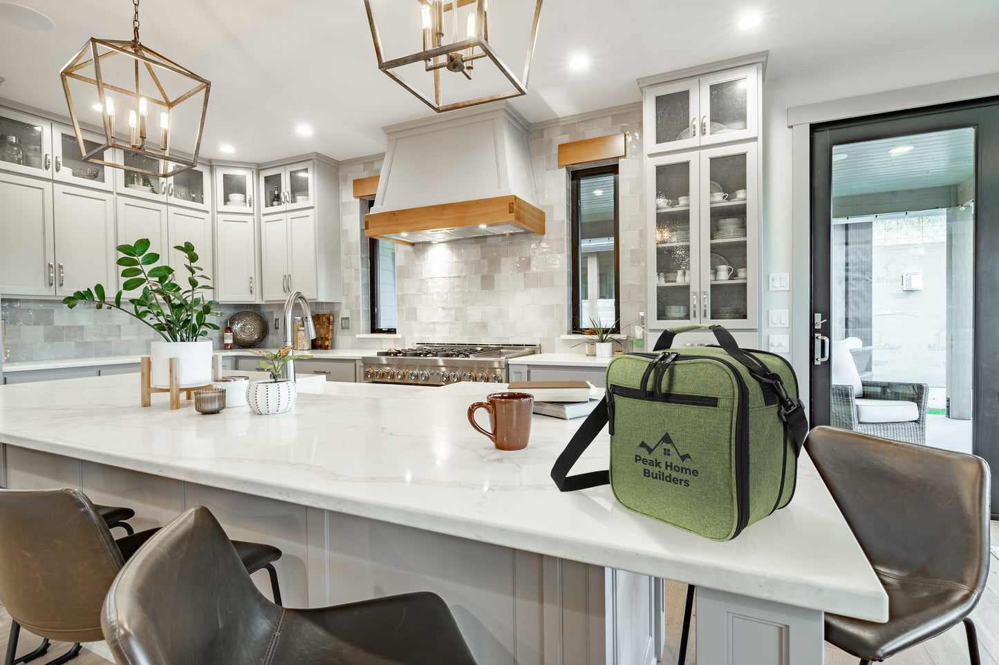 Lunch Break Expandable Lunch Bag-VCOL019