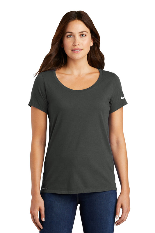 Nike Women's Dri-FIT Cotton/Poly Scoop Neck Tee. NKBQ52