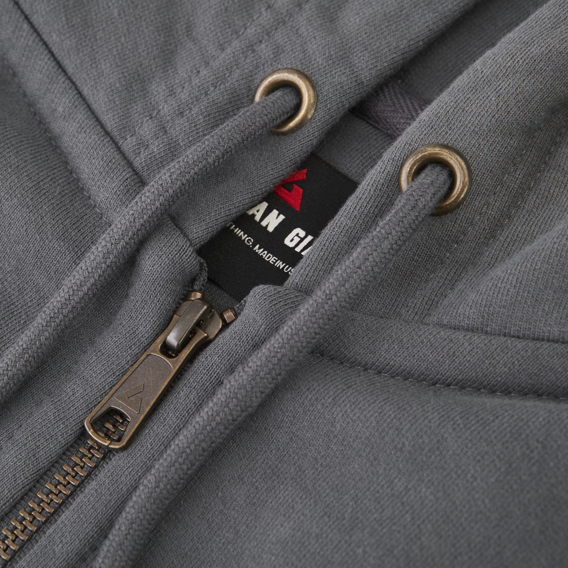 Image for TM18224_TM98224_945_B_Metal-aglets_detail-CROP.jpg