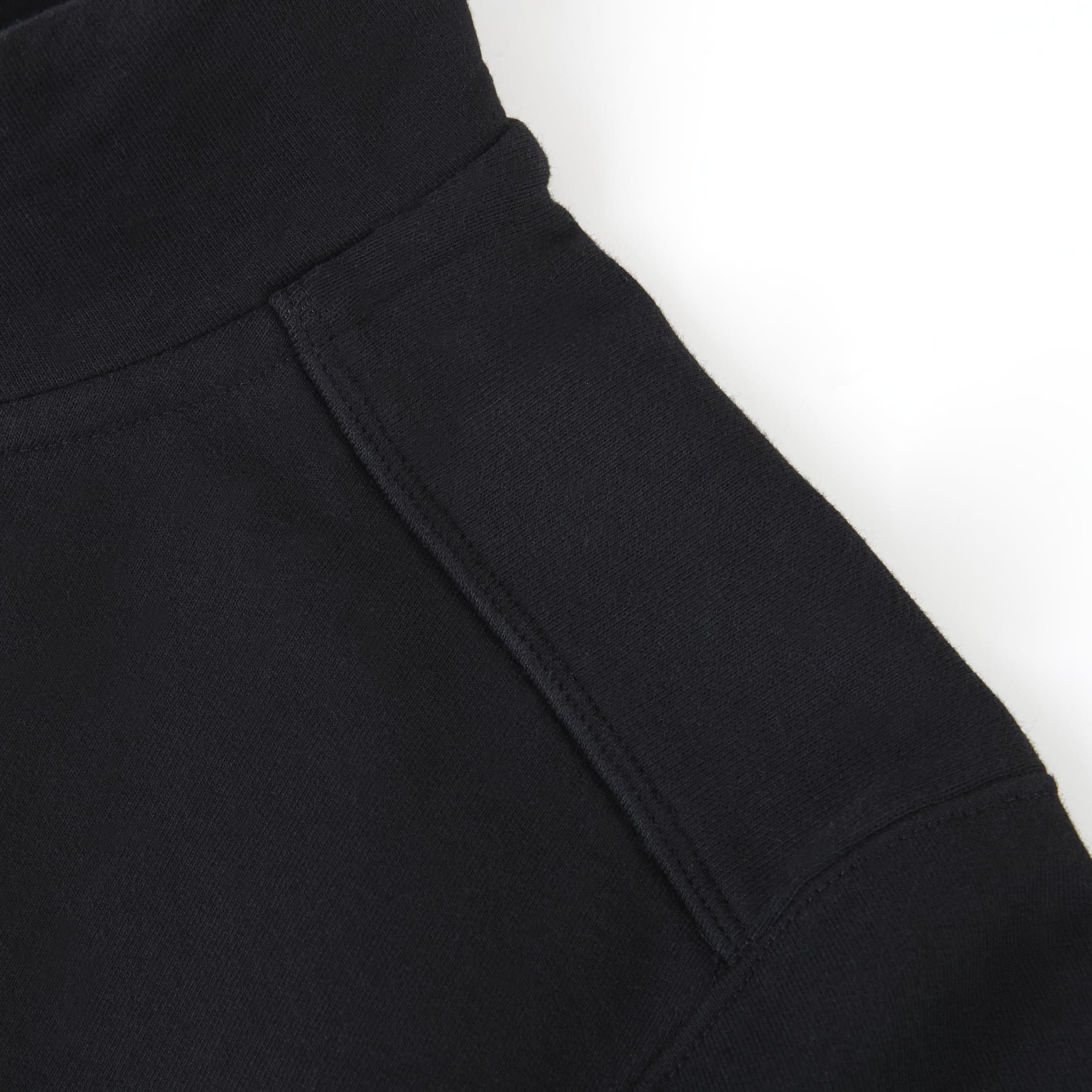 Image for TM98146_995_A_Shoulder_detail-CROP.jpg